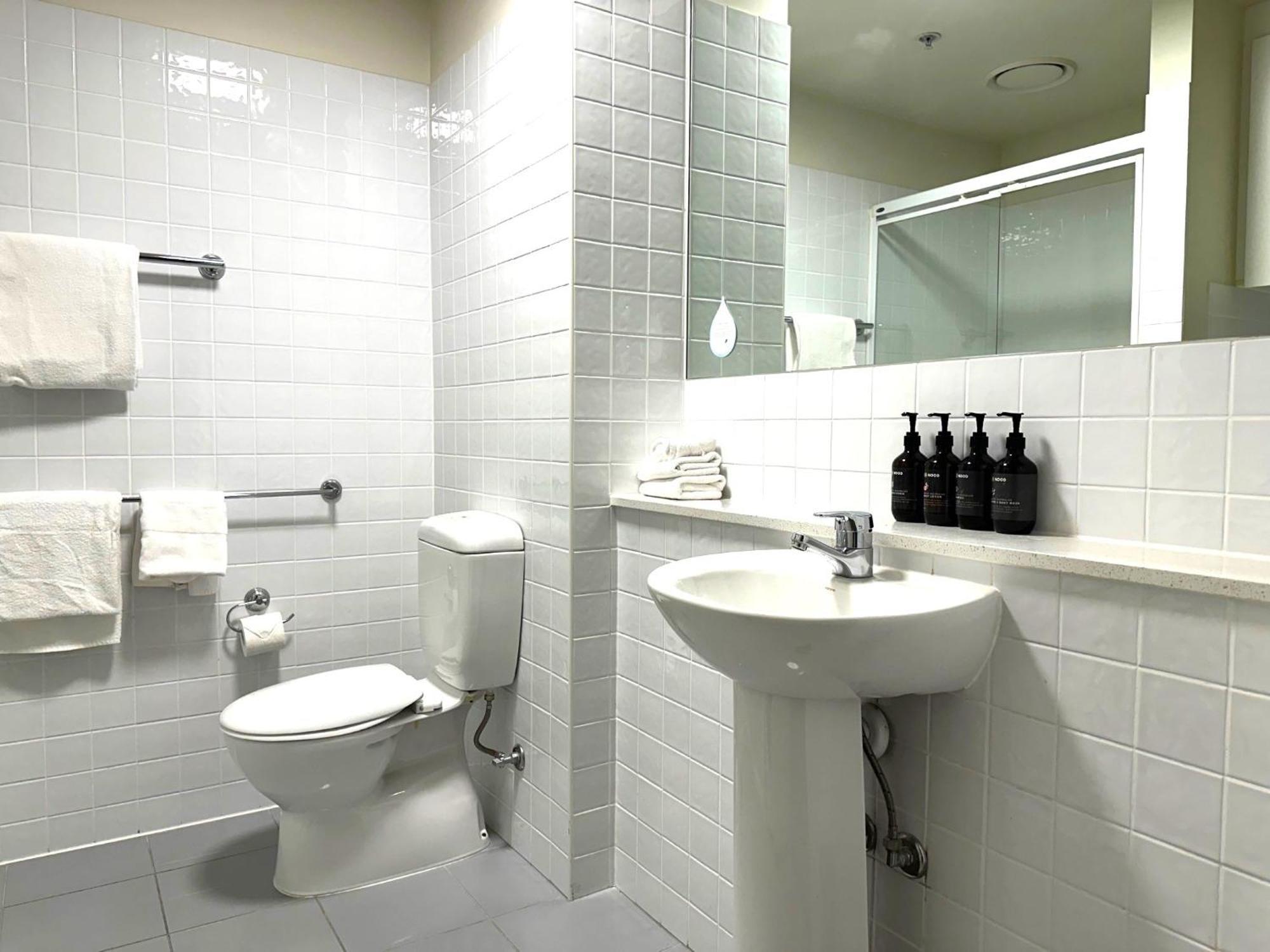 Urban Apartments Melbourne On Elizabeth Стая снимка